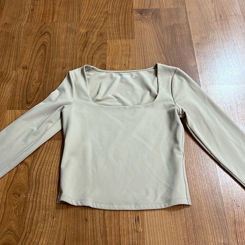 Abercrombie & Fitch beige top